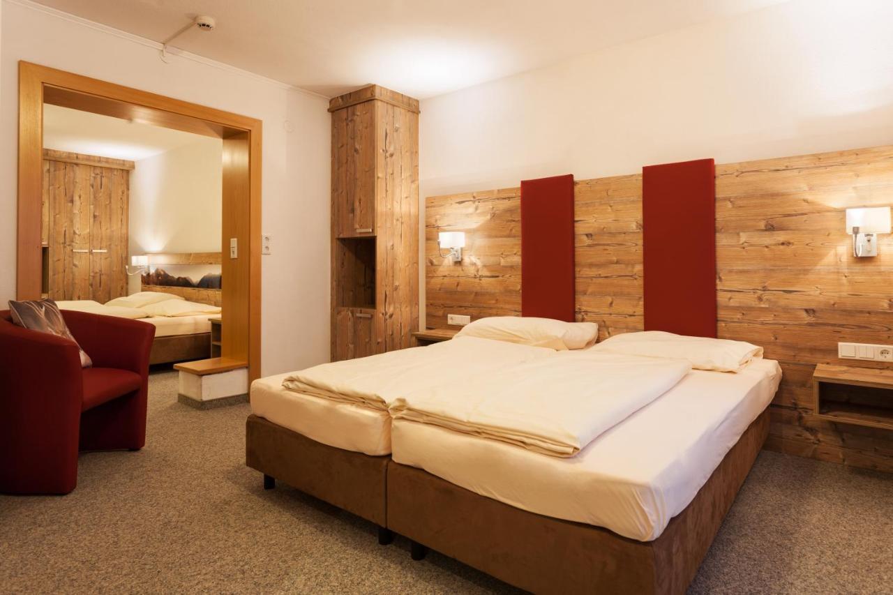 Hotel Talhof Garni&More In Waengle Bei Reutte Exterior photo